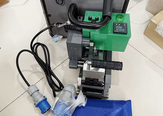 CX900 ホットウェッジ溶接機 1800W 0.8-3.0mm HDPE ジオメンブレン池ライナー用