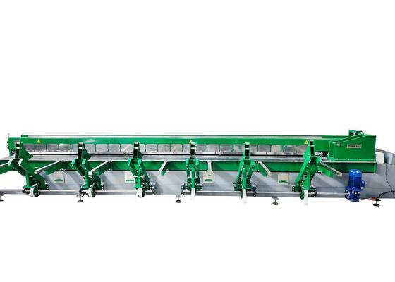 DVS標準的なプラスチック シートの溶接機は、4メートル バット融合の溶接工を広げる