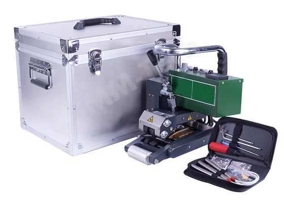 SWT -物質的なGeomembraneの溶接機NS900D 50/60のHZの1800Wポリ塩化ビニール