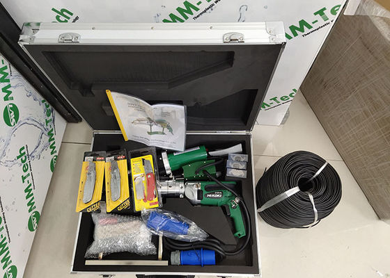 BiogestoresおよびAgrotankを溶接するための4mmの送り孔手の押出機